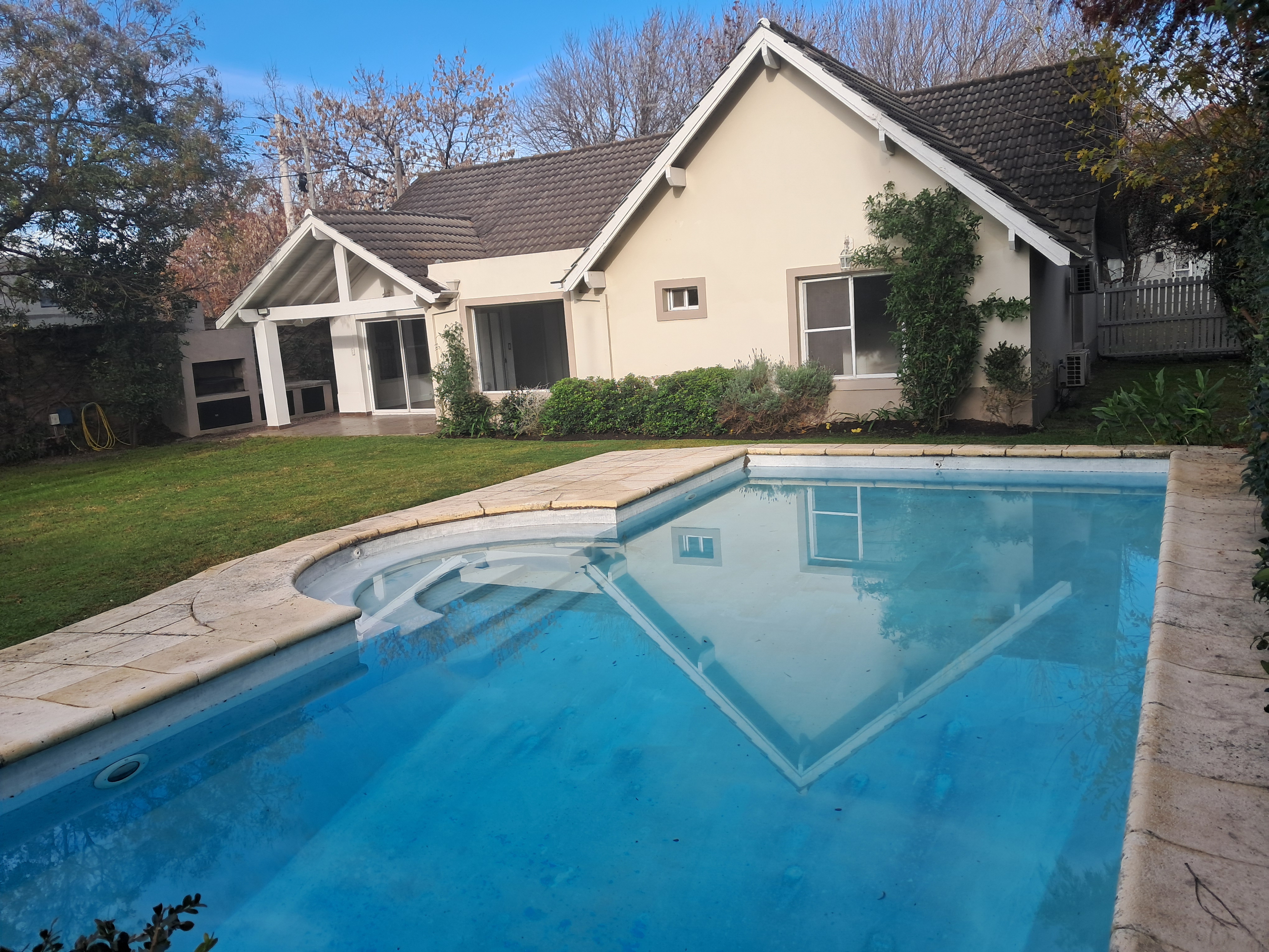 Propiedad en venta 4 ambientes